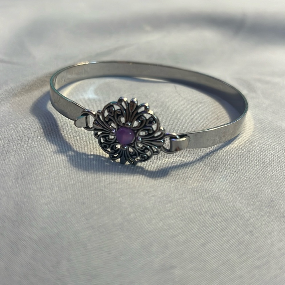 ⭐️Purple and silver vintage bracelet women or kids